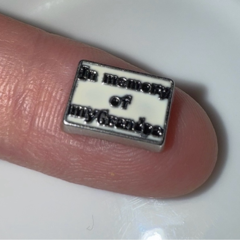 $1 Silver Grandpa Memorial Floating Charm~New~$1 WITH ANY $10 ORDER OR MORE - Picture 4 of 13